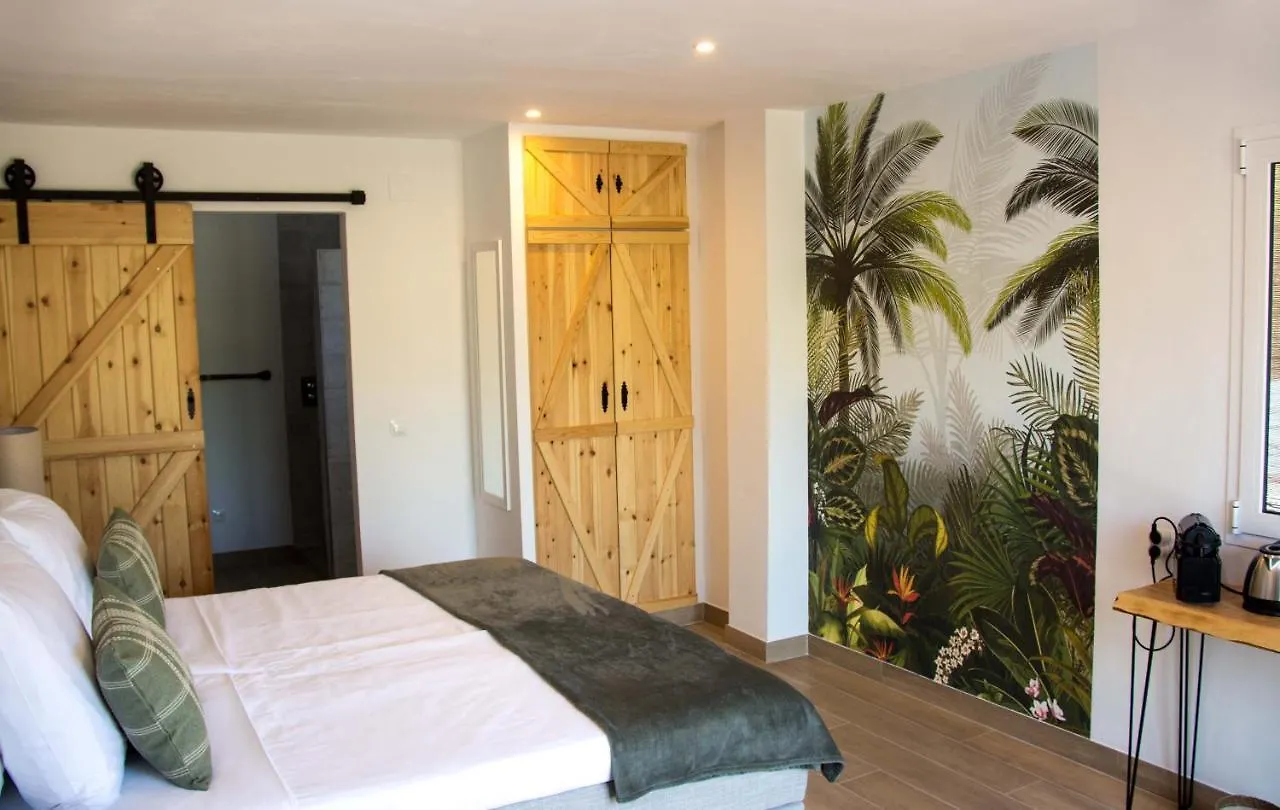 Bed & Breakfast Los-Barquitos Torrox Homestay